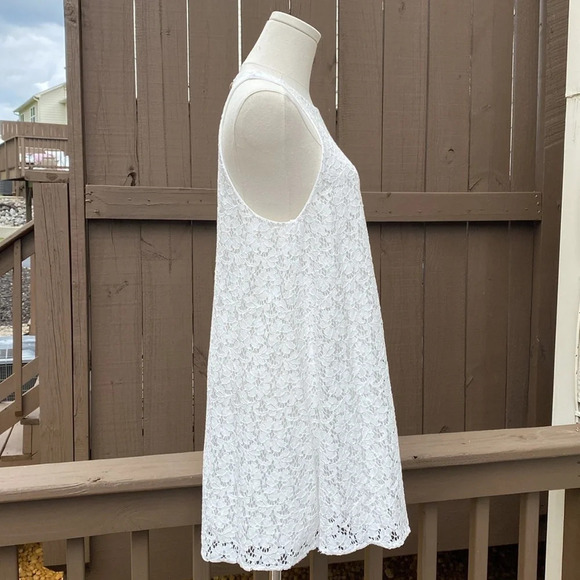 Show me your mumu Ritzy mini white lace dress. Keyhole back, size medium - Picture 6 of 16
